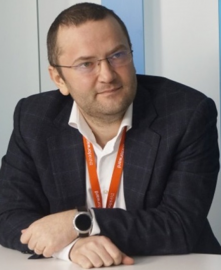 Stefan  Radu